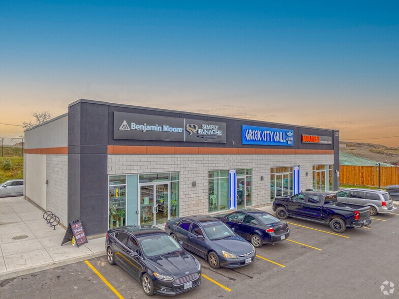 More Photos Of Upper Centennial Pky, Hamilton Unknown For Lease