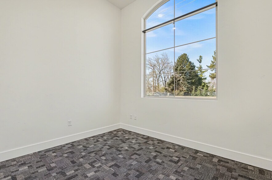 More Photos Of 3140 W Belltower Dr, Meridian Office For Lease