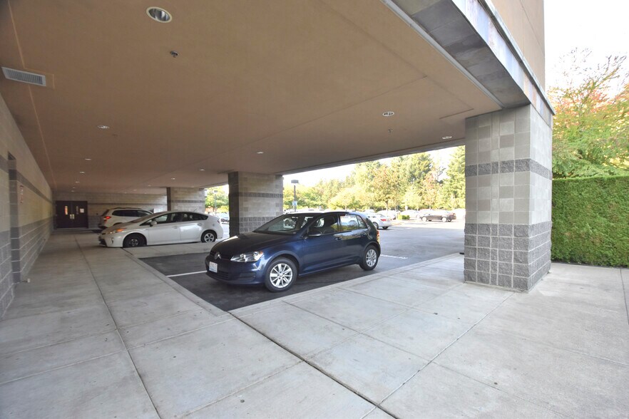 More Photos Of 4200 6th Ave SE, Lacey Office For Lease