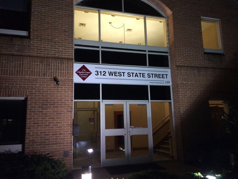 More Photos Of 312 W State St, Kennett Square Office For Lease