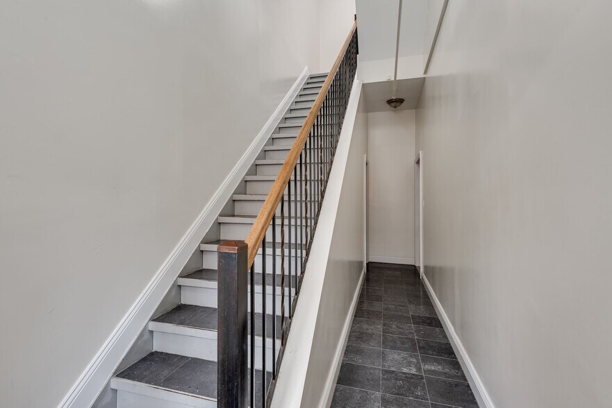 More Photos Of 434 Clermont Ave, Brooklyn Apartments For Sale