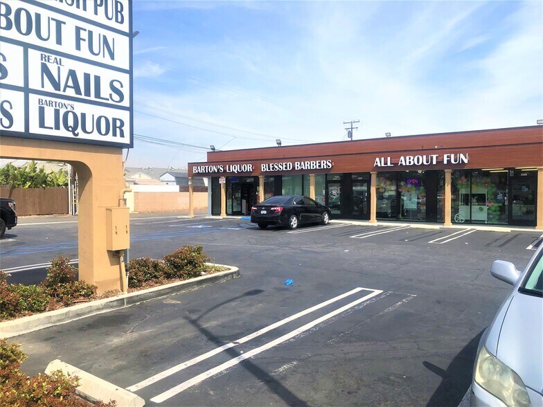 More Photos Of 4130-4146 Paramount Blvd, Lakewood Storefront For Lease