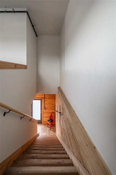 More Photos Of 924 E Park St, Livingston Apartments For Sale