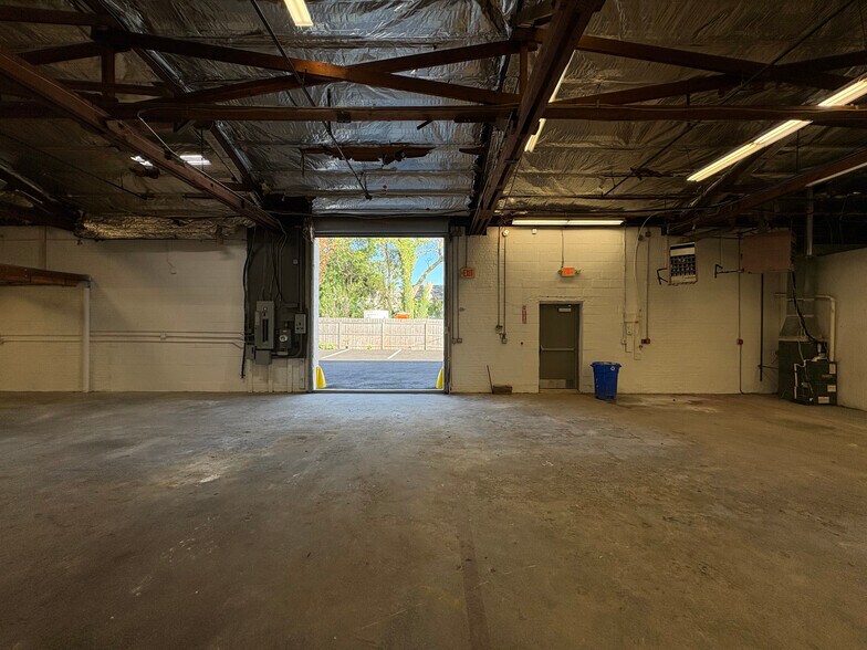 More Photos Of 815 Asbury Ave, Asbury Park Freestanding For Lease