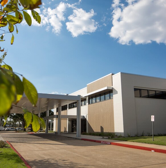 More Photos Of 2100 Regional Medical Dr, Wharton Healthcare For Lease