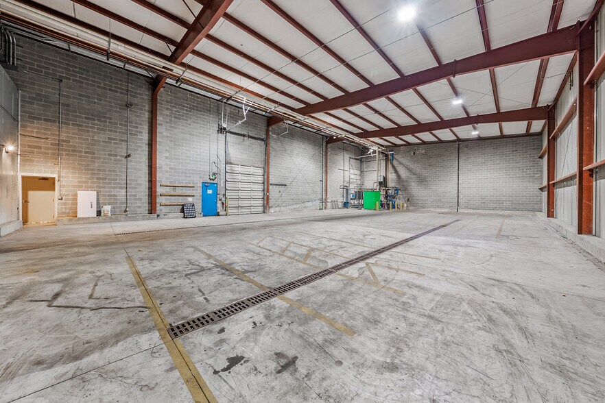 More Photos Of 619 S Fir St, Medford Refrigeration Cold Storage For Sale