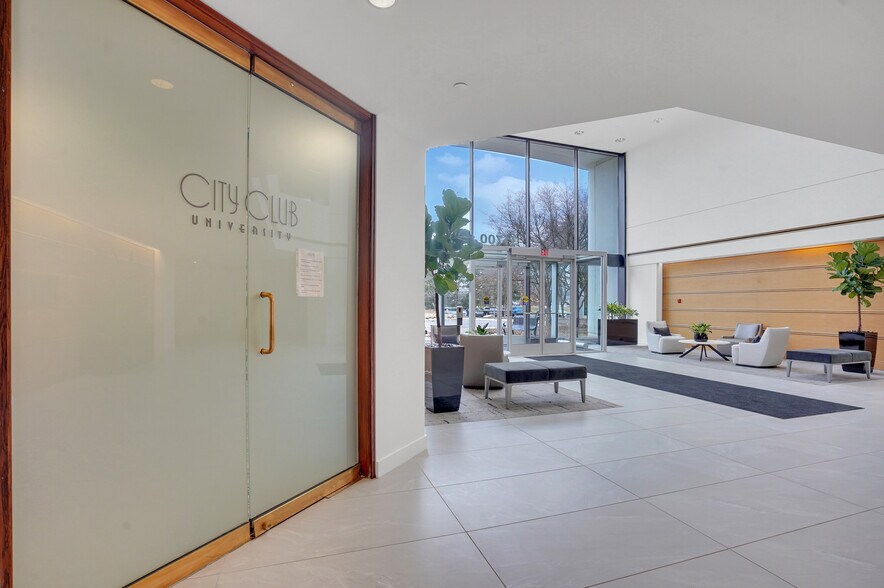 More Photos Of 31700 Middlebelt Rd, Farmington Hills Office For Lease