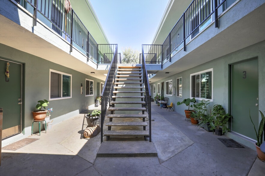 More Photos Of 540 Cuesta Del Mar Dr, Oxnard Apartments For Sale