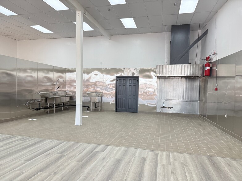 More Photos Of 1933 E Gage Ave, Los Angeles Storefront Retail Office For Lease