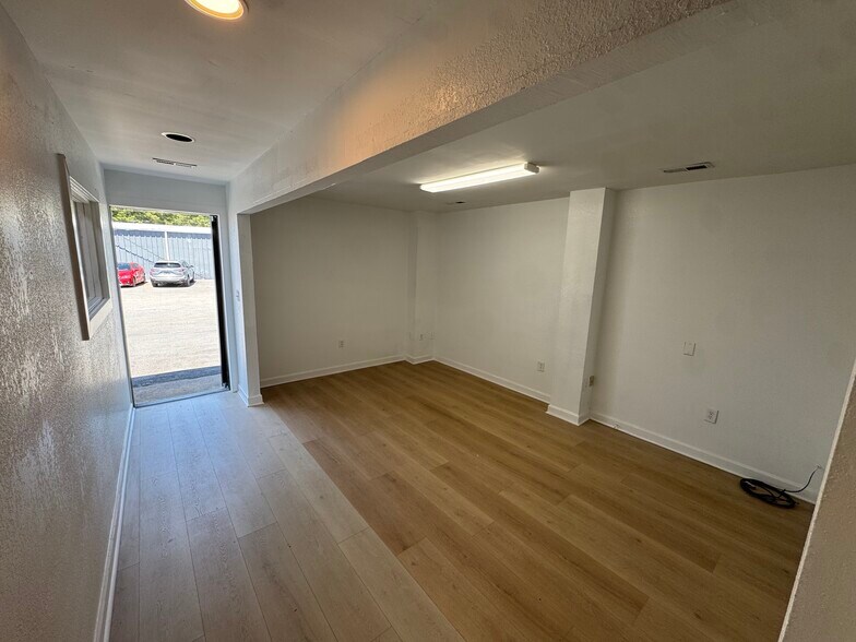 More Photos Of 410 Westbrook Ct, Spartanburg Unknown For Lease