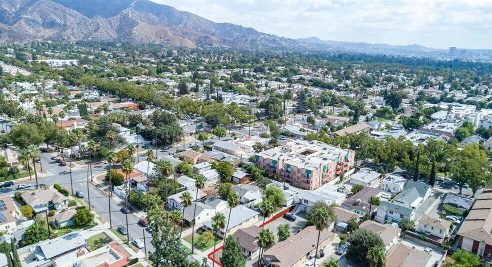 More Photos Of 1160 Linden Ave, Glendale Multifamily For Sale