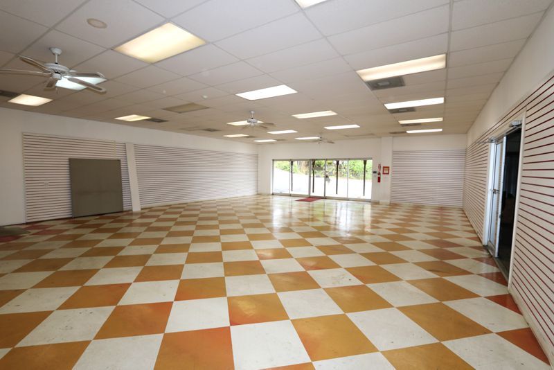 More Photos Of 2125 Airport Rd, Greer Light Distribution For Sale