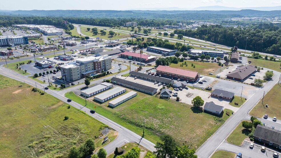 More Photos Of 191 Bernham Dr, Cleveland Self Storage For Sale