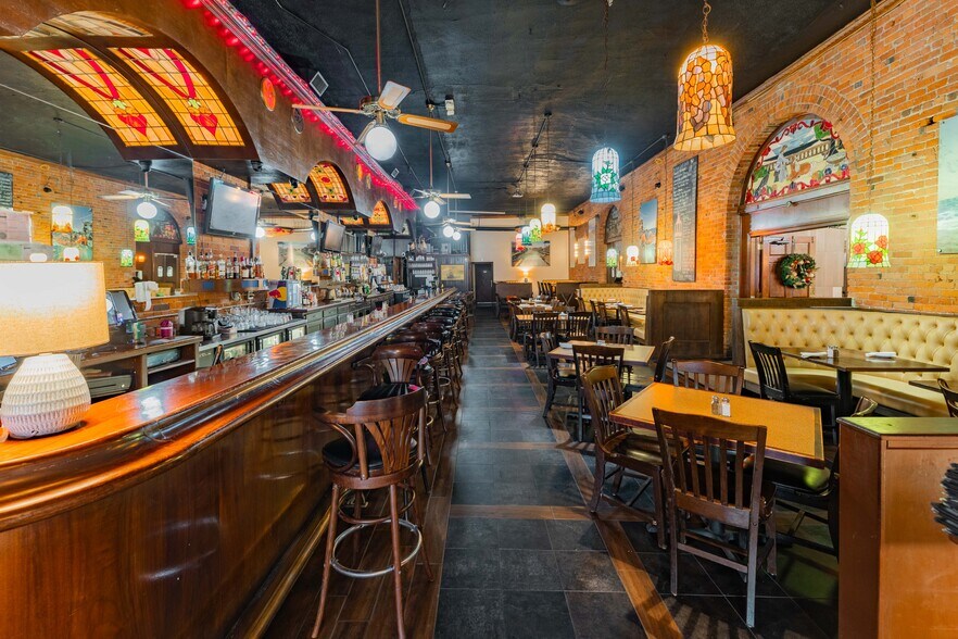 More Photos Of 440 Clinton St, Detroit Storefront Retail Office For Sale