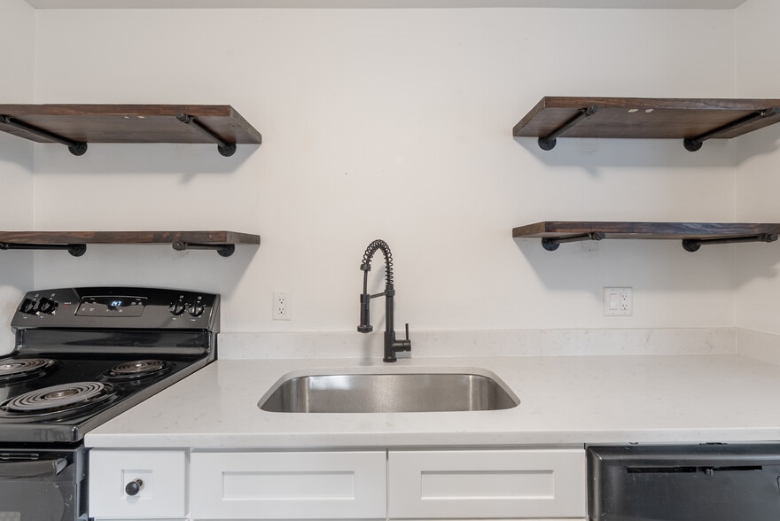 More Photos Of 1520 Broadway St, Little Rock Multifamily For Sale