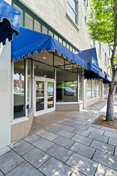 Primary Photo Of 117 S Central Ave, Medford Office For Sale