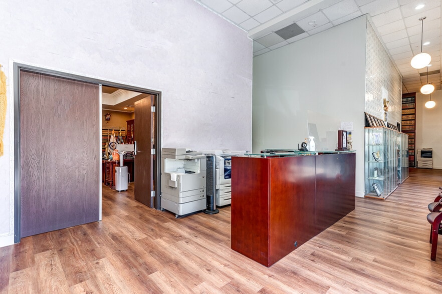 More Photos Of 702 W Holt Ave, Pomona Freestanding For Sale