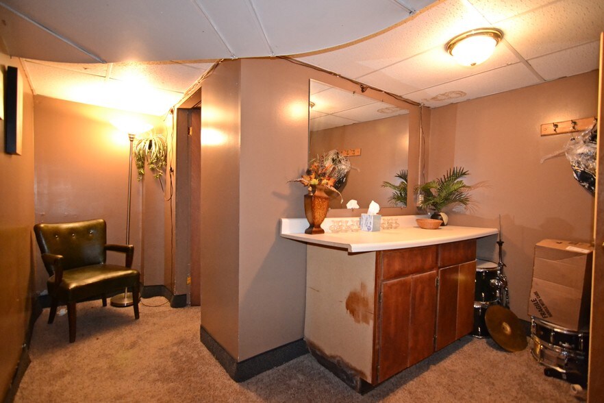 More Photos Of 1248 Mt Vernon Ave, Columbus Religious Facility For Lease