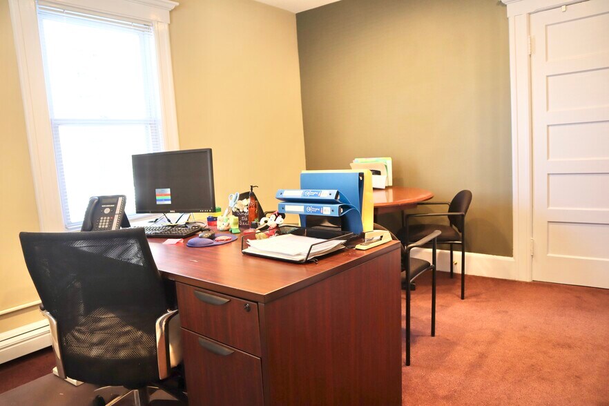More Photos Of 1480 Bedford St, Stamford Office For Lease