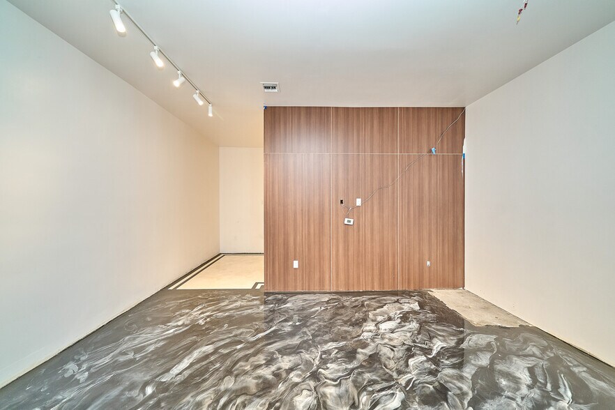 More Photos Of 112-122 S Robertson Blvd, Los Angeles Storefront Retail Office For Sale