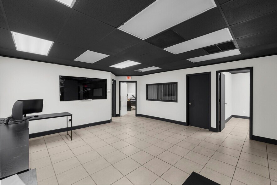 More Photos Of 1905 NW 93rd Ave, Miami Warehouse For Sale