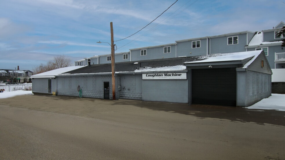 Primary Photo Of 31 Clark St, Norwood Auto Repair For Sale