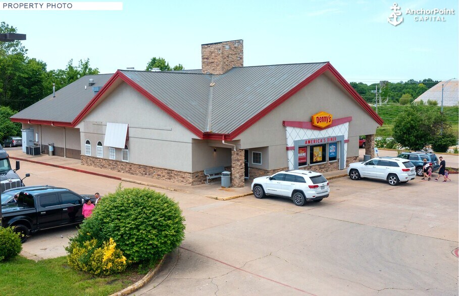 More Photos Of 4760 S Campbell Ave, Springfield Restaurant For Sale