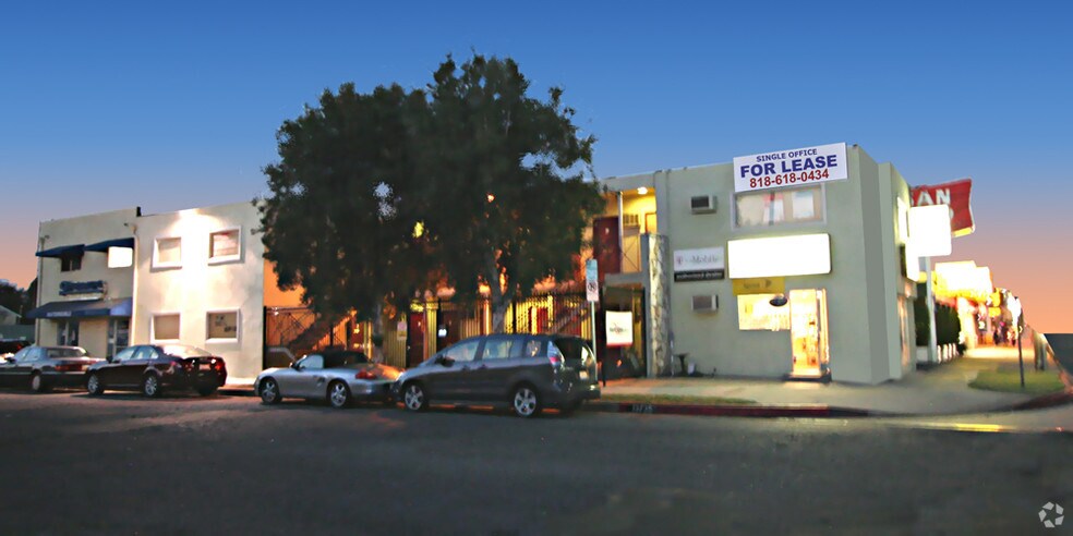 More Photos Of 13735 Victory Blvd, Van Nuys Office For Lease