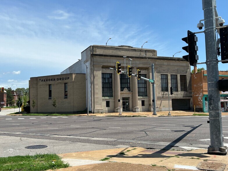 More Photos Of 2604 S Jefferson Ave, Saint Louis Office For Sale