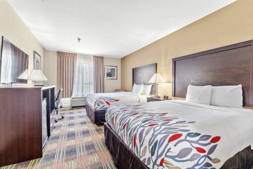 More Photos Of 12340 I-10 Service Rd, New Orleans Hotel For Sale