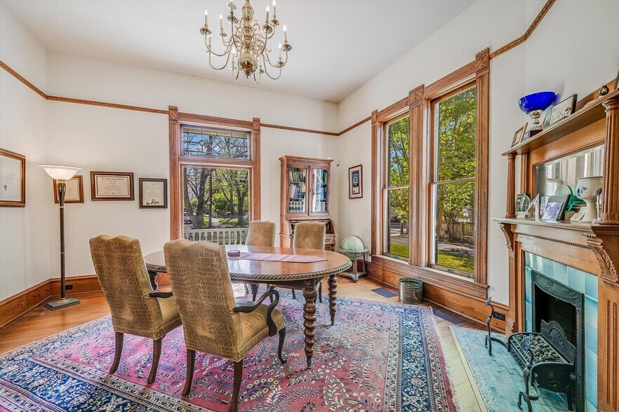 More Photos Of 2210 San Gabriel St, Austin Office Residential For Sale