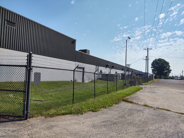 More Photos Of 1070 KY Highway 356, Cynthiana Manufacturing For Sale