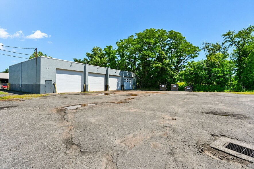 More Photos Of 1510 John Fitch Blvd, South Windsor Refrigeration Cold Storage For Lease