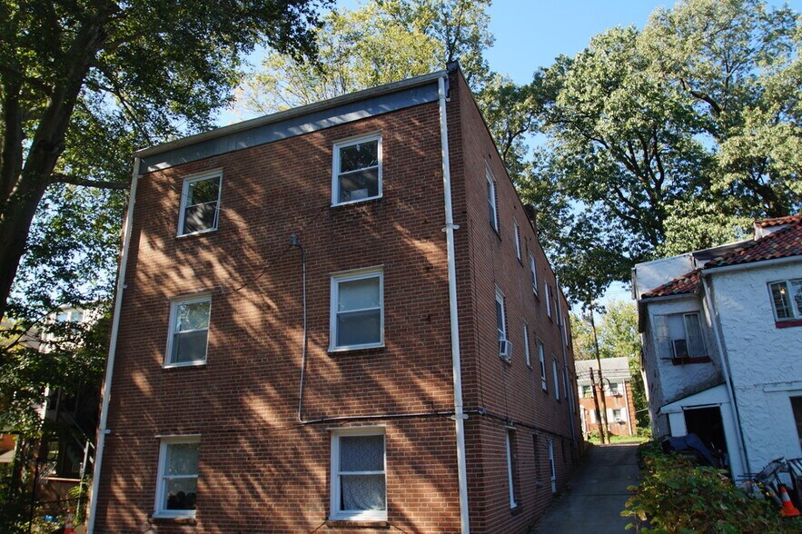 More Photos Of 8515 Flower Ave, Takoma Park Apartments For Sale