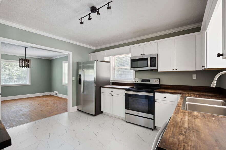 More Photos Of 250 E Memorial Dr, Dallas Land For Sale