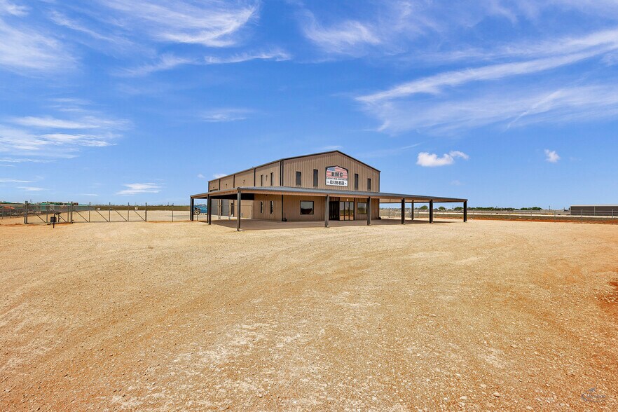 Primary Photo Of 716 US 385, Seminole Manufacturing For Sale