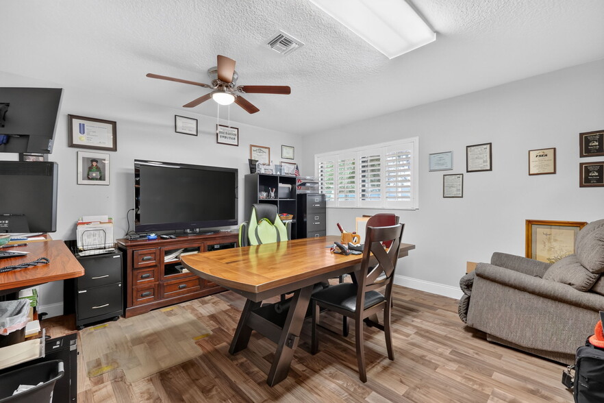 More Photos Of 1920 E Robinson St, Orlando Office For Sale