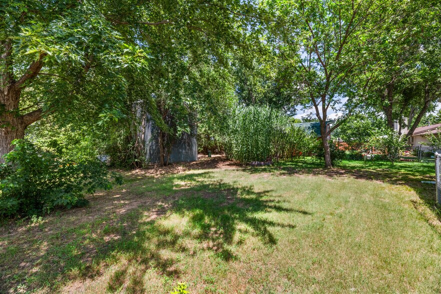 More Photos Of 106 Shadybrook Dr, Cheney Office For Sale