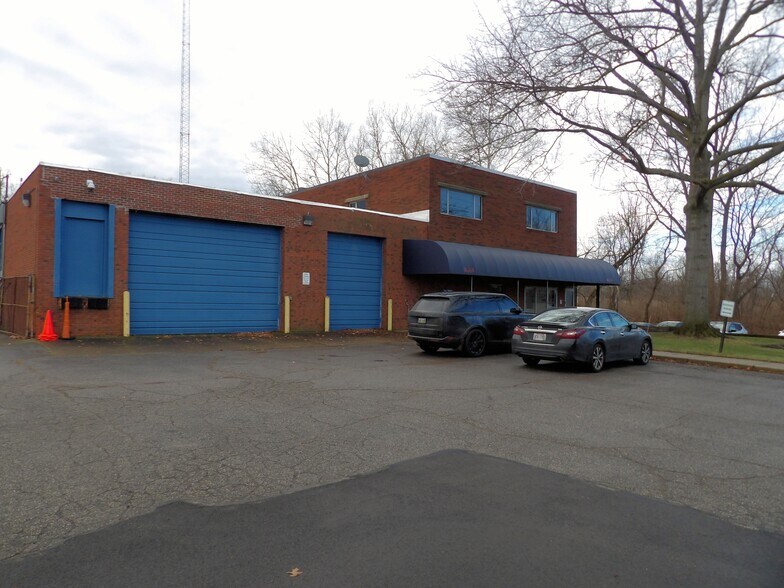 More Photos Of 8624 Station St, Mentor Warehouse For Sale