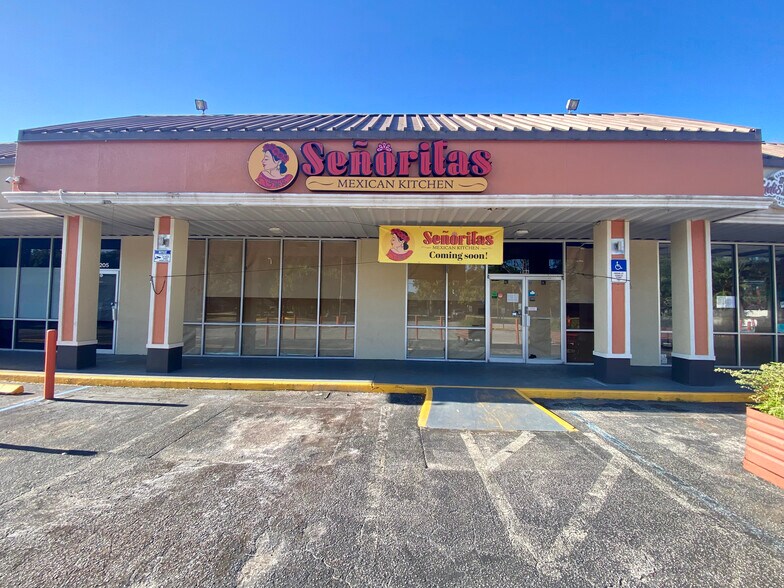 More Photos Of 6426 Bowden Rd, Jacksonville Unknown For Lease