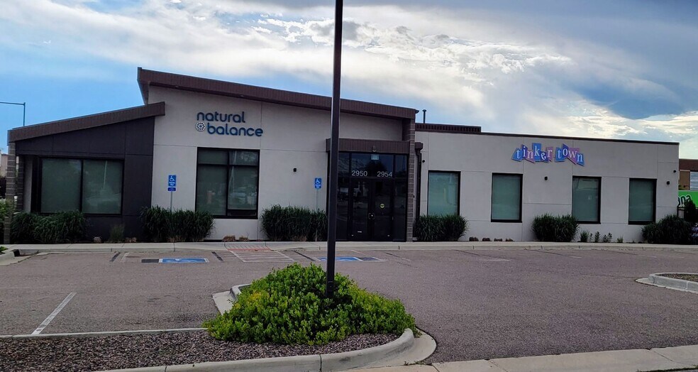 More Photos Of 2954 Havana St, Denver General Retail For Sale