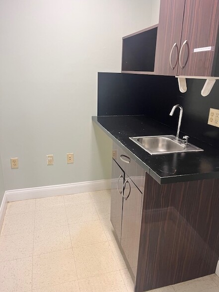 More Photos Of 4800 Linton Blvd, Delray Beach Medical For Lease