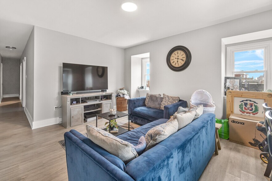 More Photos Of 136 Broadway, Hagerstown Apartments For Sale