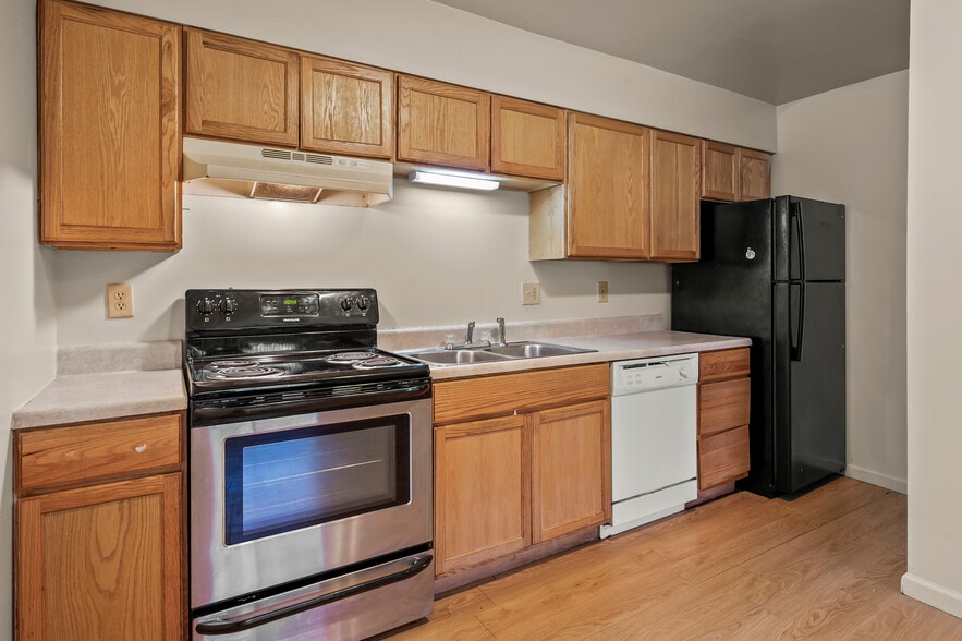 More Photos Of 81 Terry Ct, Collinsville Multifamily For Sale