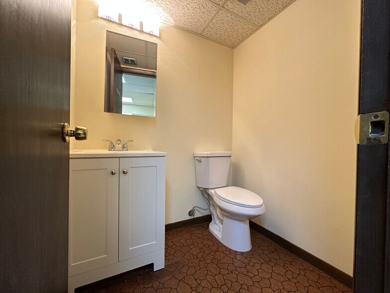 More Photos Of 3816 Hollywood Blvd, Hollywood Medical For Lease