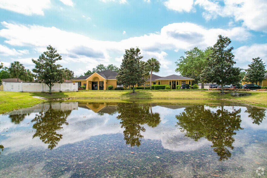 More Photos Of 1959 E Edgewood Dr, Lakeland Office For Lease