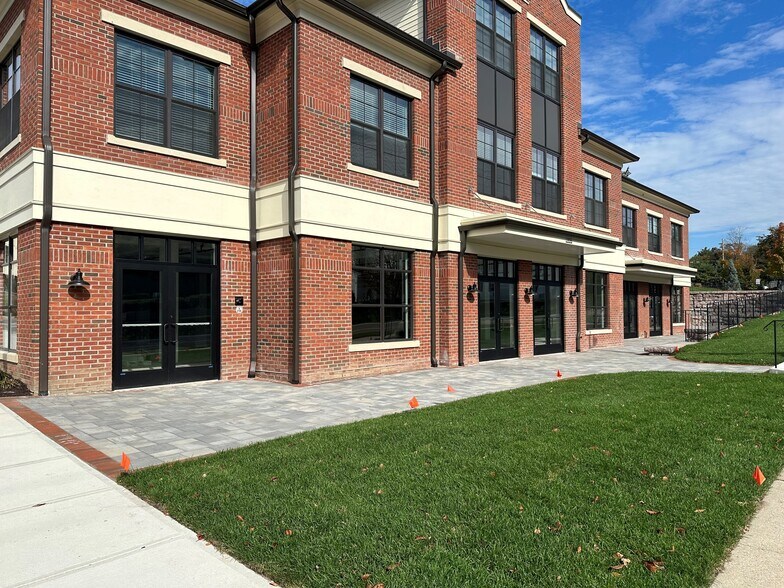 More Photos Of 1806 Route 9D, Cold Spring Medical For Lease