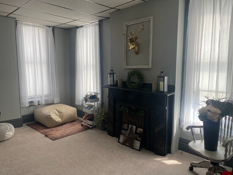 More Photos Of 231 W Pittsburgh St, Greensburg Loft Creative Space For Lease