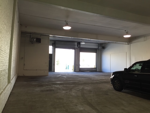 More Photos Of 3921 22nd St, Long Island City Warehouse For Lease