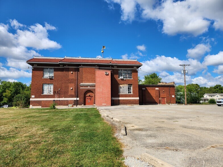 More Photos Of 578 E Market St, Xenia Office For Sale